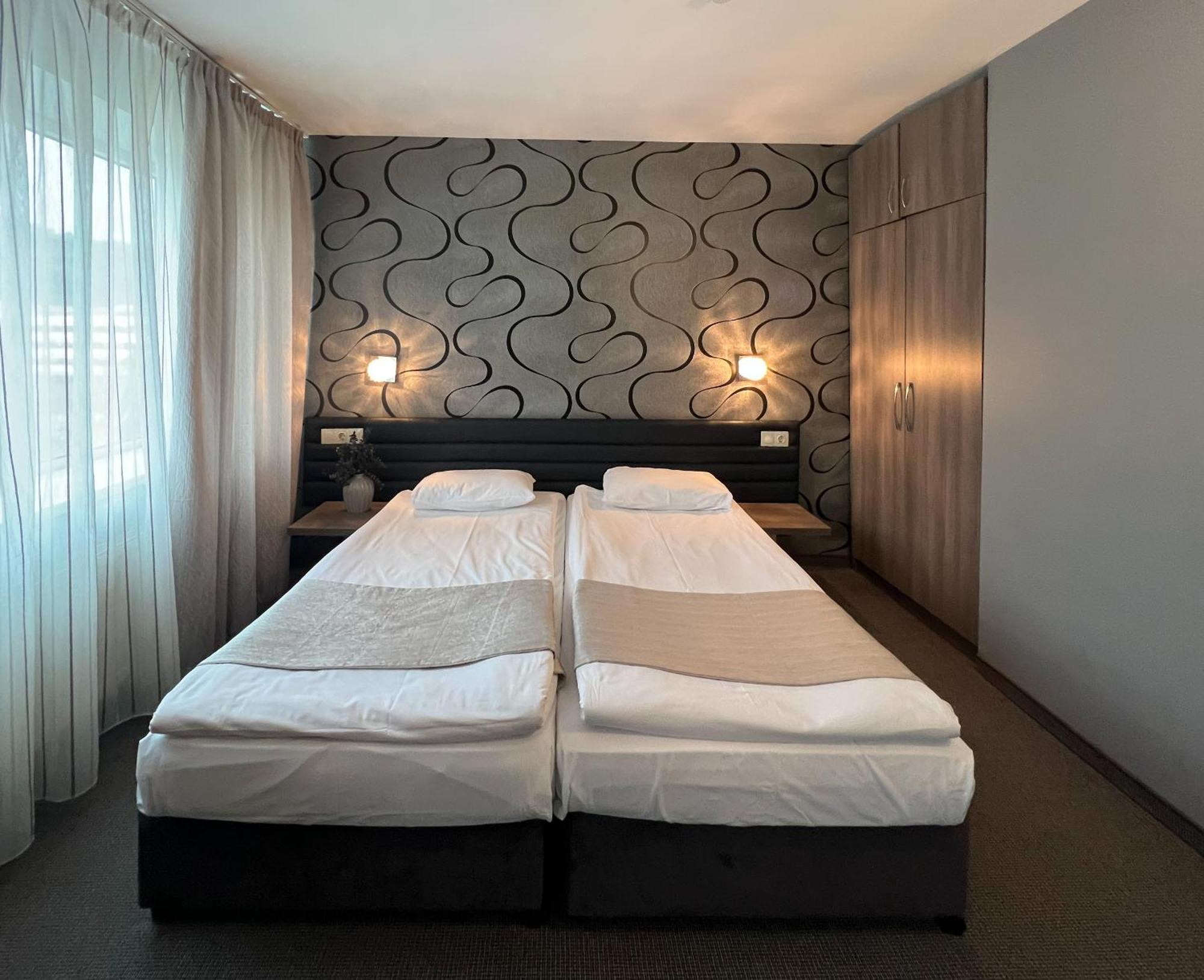 Hotel Rila Dupnitsa Buitenkant foto